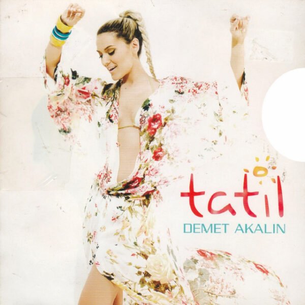 Demet Akalın Tatil